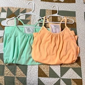 Old Navy active shelf bra tanks